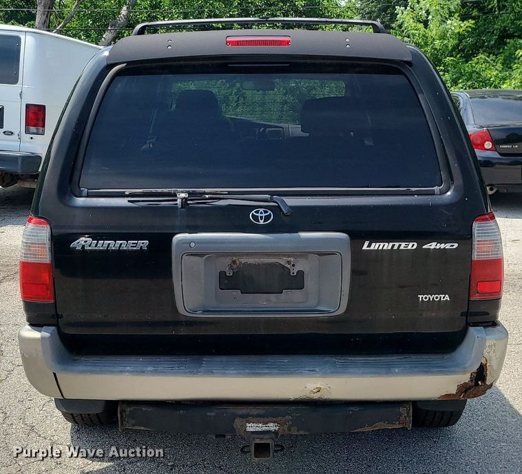 image for item BR9811 2000 Toyota 4Runner Limited  SUV