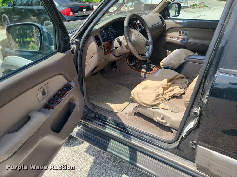 image for item BR9811 2000 Toyota 4Runner Limited  SUV