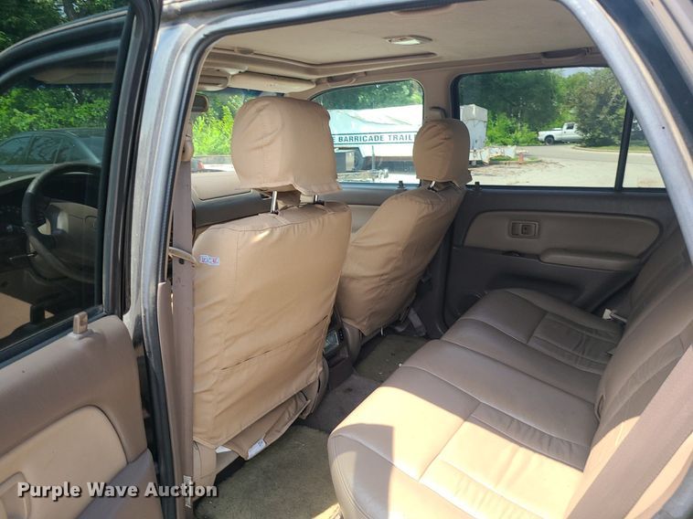 image for item BR9811 2000 Toyota 4Runner Limited  SUV