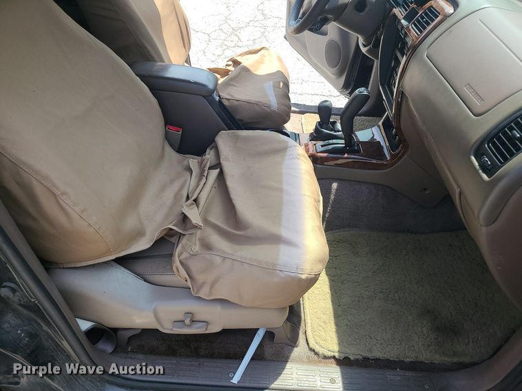 image for item BR9811 2000 Toyota 4Runner Limited  SUV