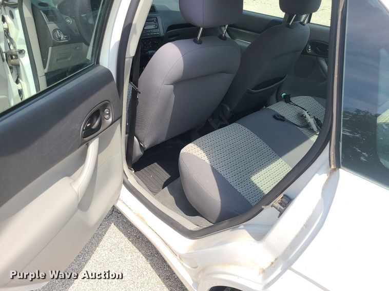 image for item BR9812 2007 Ford Focus SE