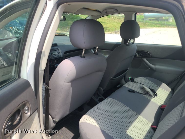 image for item BR9812 2007 Ford Focus SE