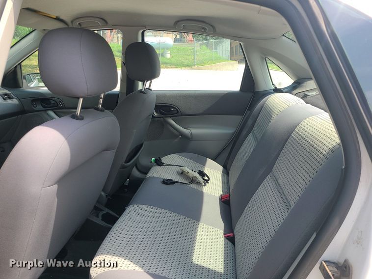 image for item BR9812 2007 Ford Focus SE