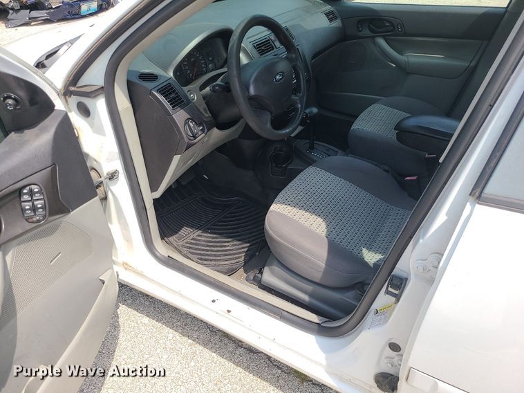 image for item BR9812 2007 Ford Focus SE