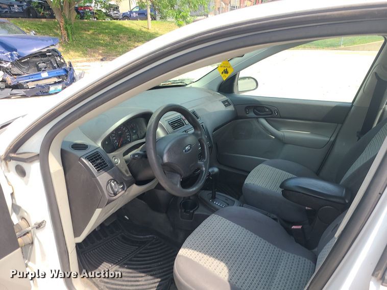 image for item BR9812 2007 Ford Focus SE