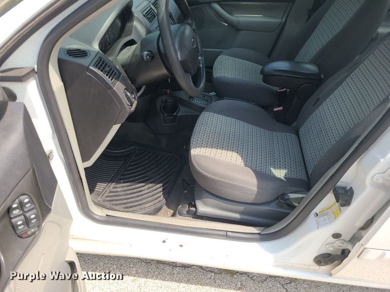 image for item BR9812 2007 Ford Focus SE