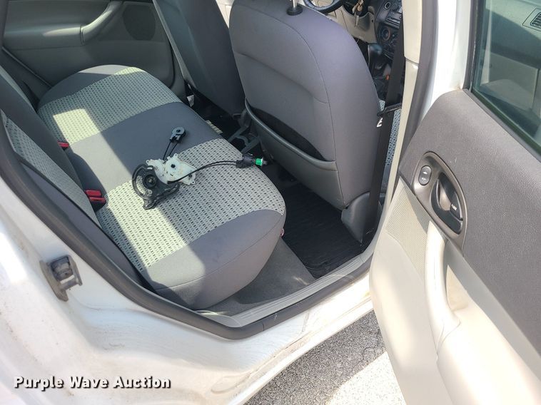 image for item BR9812 2007 Ford Focus SE