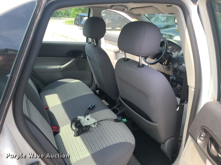 image for item BR9812 2007 Ford Focus SE