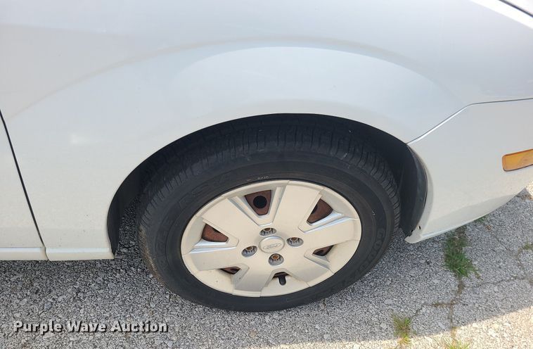 image for item BR9812 2007 Ford Focus SE