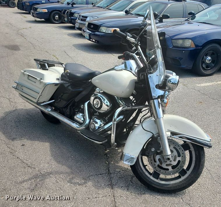 image for item BR9814 2012 Harley Davidson Road King Police  motorcycle