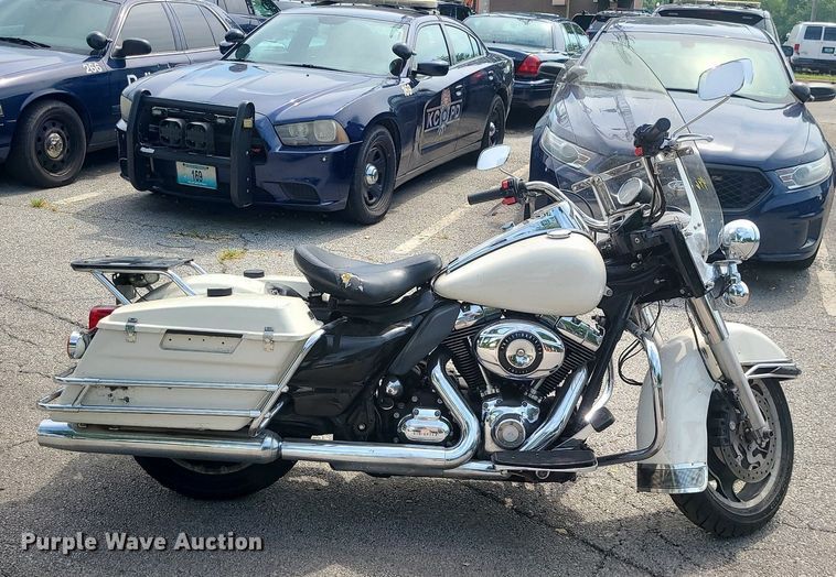 image for item BR9814 2012 Harley Davidson Road King Police  motorcycle