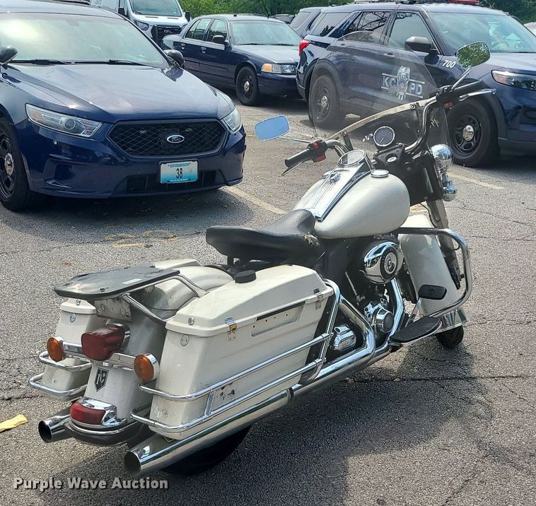 image for item BR9814 2012 Harley Davidson Road King Police  motorcycle