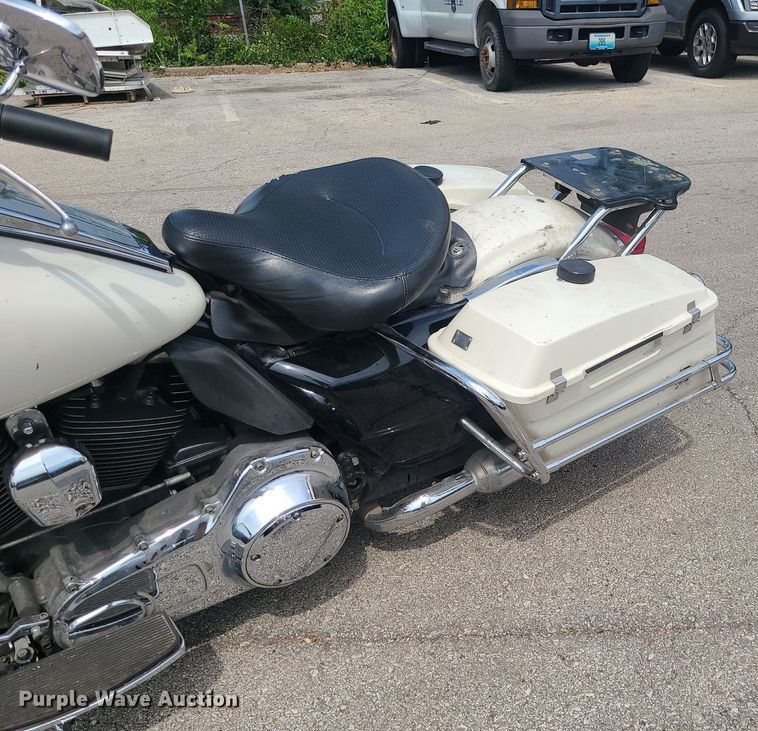 image for item BR9814 2012 Harley Davidson Road King Police  motorcycle
