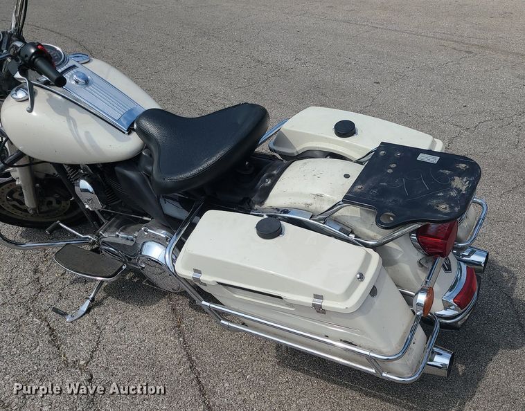 image for item BR9814 2012 Harley Davidson Road King Police  motorcycle