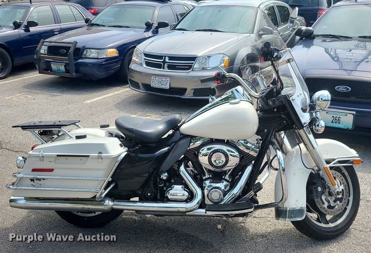 image for item BR9815 2012 Harley Davidson Road King Police  motorcycle