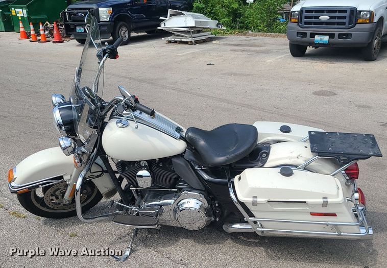 image for item BR9815 2012 Harley Davidson Road King Police  motorcycle