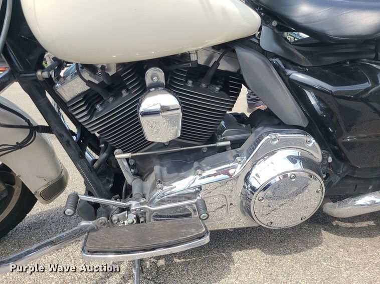 image for item BR9815 2012 Harley Davidson Road King Police  motorcycle