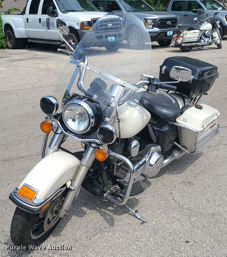 image for item BR9816 2012 Harley Davidson Road King Police  motorcycle
