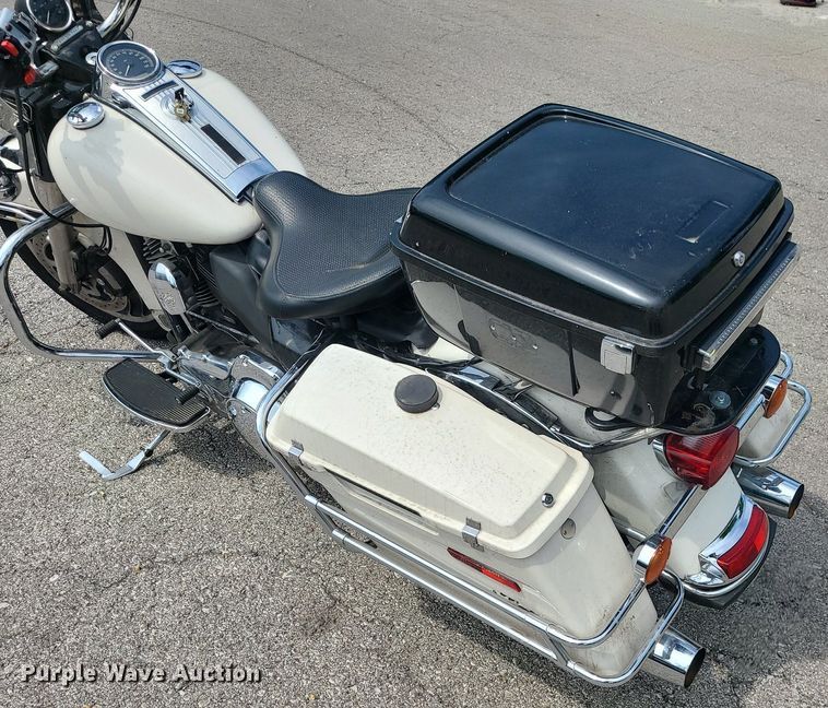 image for item BR9816 2012 Harley Davidson Road King Police  motorcycle