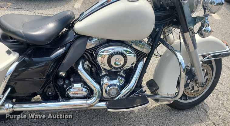 image for item BR9816 2012 Harley Davidson Road King Police  motorcycle