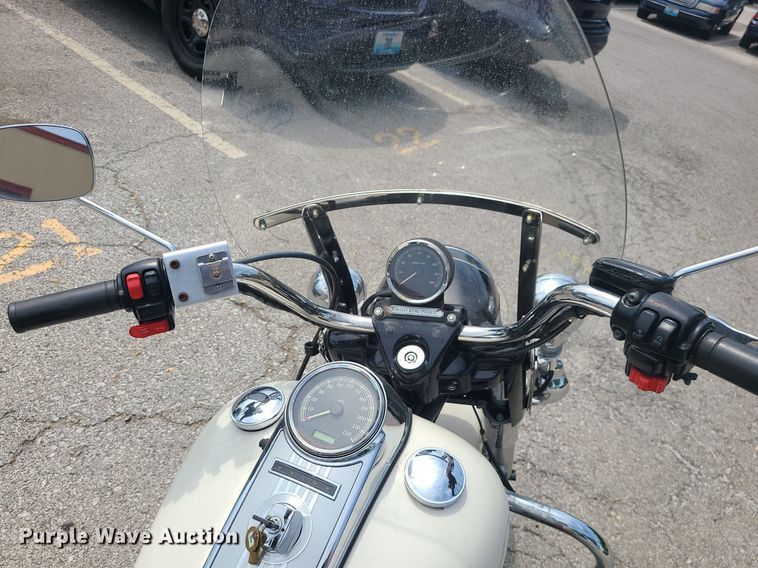 image for item BR9816 2012 Harley Davidson Road King Police  motorcycle