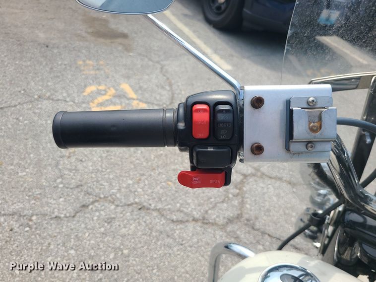 image for item BR9816 2012 Harley Davidson Road King Police  motorcycle