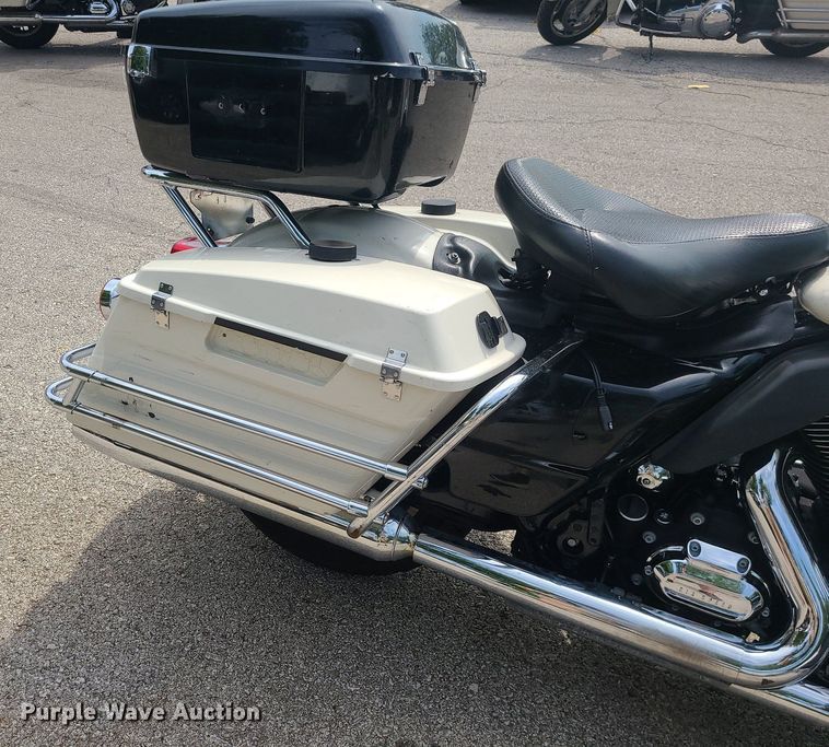 image for item BR9817 2013 Harley Davidson Road King Police  motorcycle