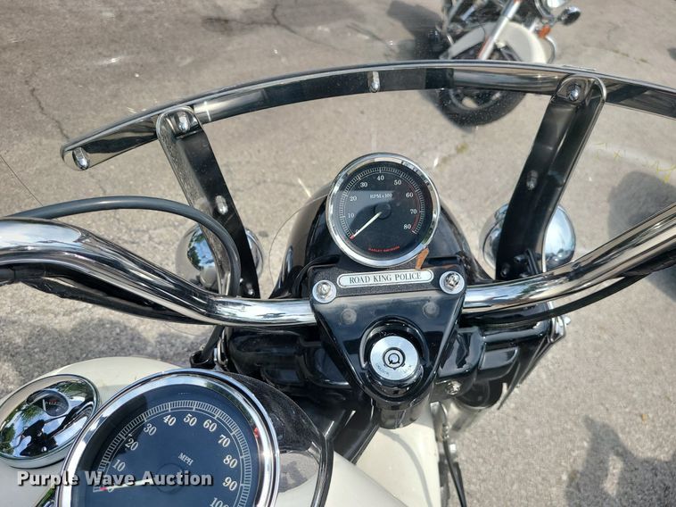 image for item BR9818 2013 Harley Davidson Road King Police  motorcycle