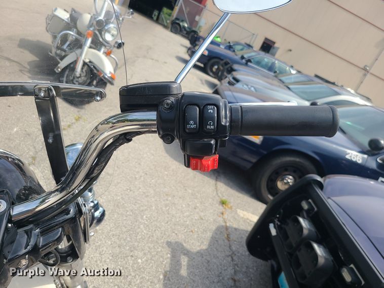 image for item BR9818 2013 Harley Davidson Road King Police  motorcycle