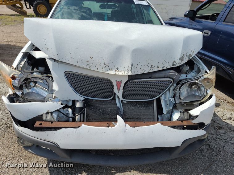 image for item DK1975 2008 Pontiac Vibe  SUV