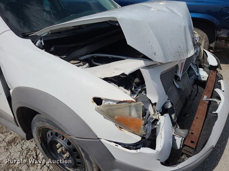 image for item DK1975 2008 Pontiac Vibe  SUV