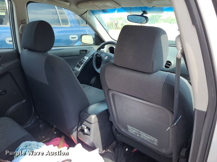 image for item DK1975 2008 Pontiac Vibe  SUV