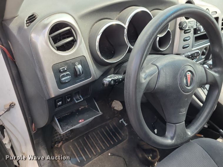 image for item DK1975 2008 Pontiac Vibe  SUV