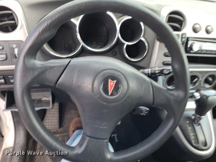 image for item DK1975 2008 Pontiac Vibe  SUV