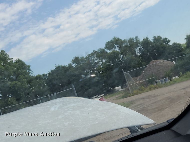 image for item DK1975 2008 Pontiac Vibe  SUV