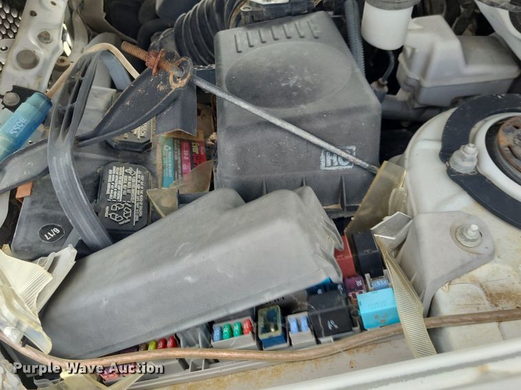 image for item DK1975 2008 Pontiac Vibe  SUV