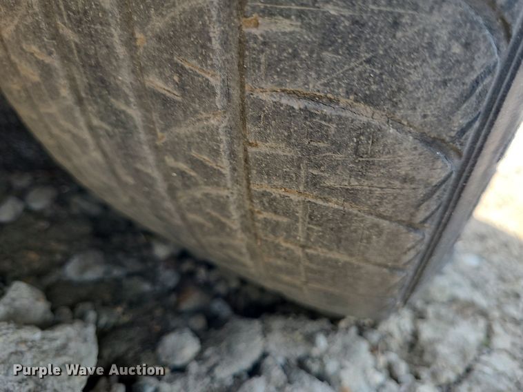 image for item DK1975 2008 Pontiac Vibe  SUV