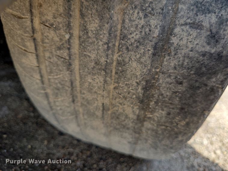 image for item DK1975 2008 Pontiac Vibe  SUV