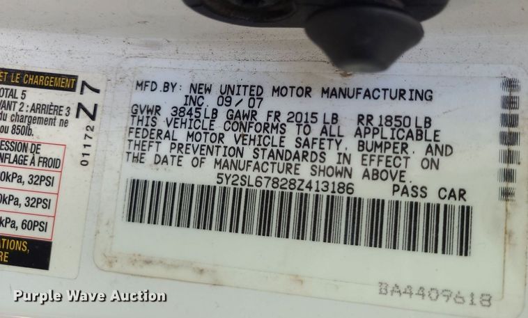 image for item DK1975 2008 Pontiac Vibe  SUV