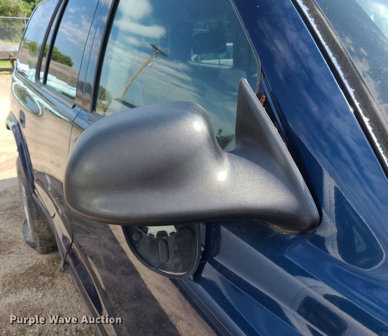 image for item DK1976 2001 Dodge Durango SLT  SUV