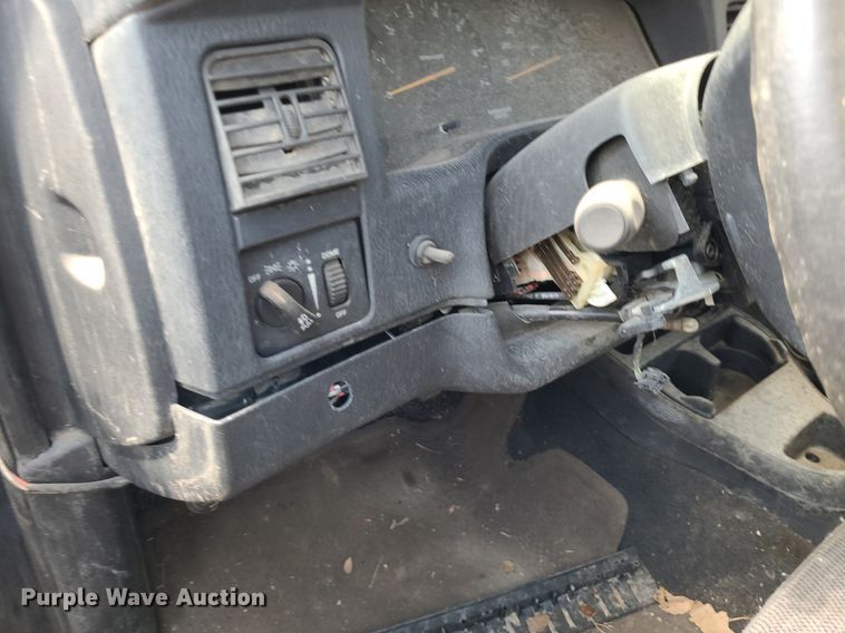 image for item DK1976 2001 Dodge Durango SLT  SUV