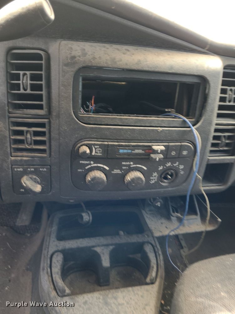 image for item DK1976 2001 Dodge Durango SLT  SUV