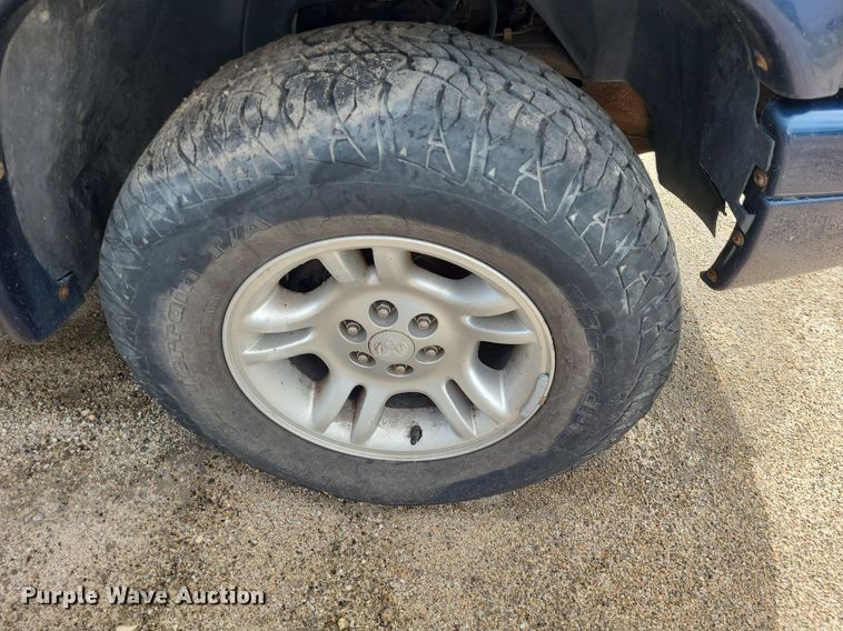 image for item DK1976 2001 Dodge Durango SLT  SUV