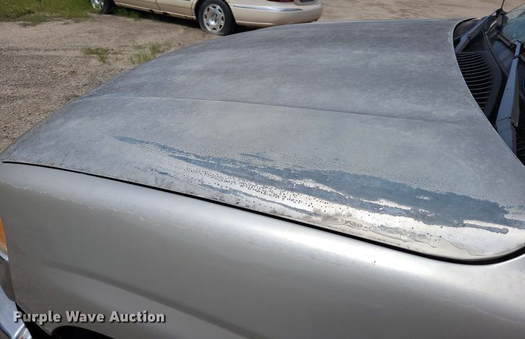 image for item DK1977 2004 GMC Sierra 1500  Crew Cab pickup truck