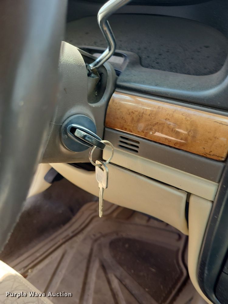 image for item DK1978 1998 Lincoln Continental