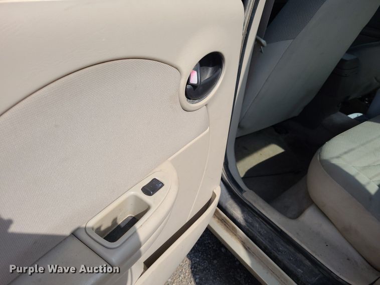 image for item DK1979 2004 Saturn Ion