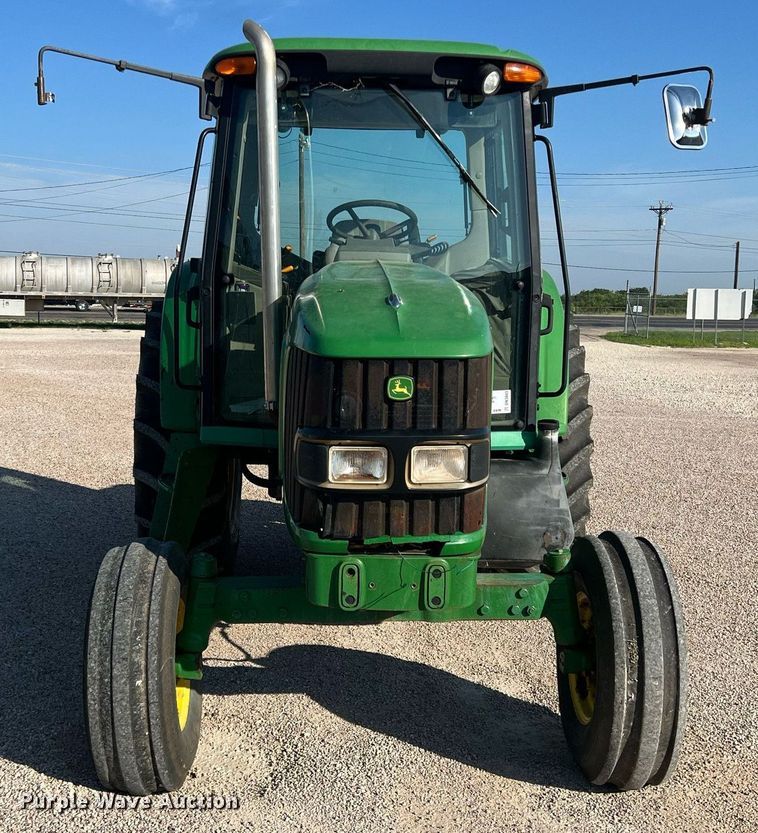 image for item DN3043 2009 John Deere 6330  tractor