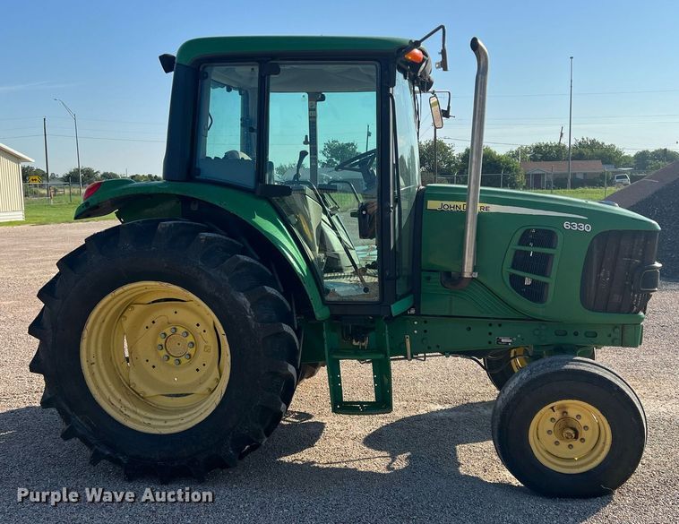 image for item DN3043 2009 John Deere 6330  tractor