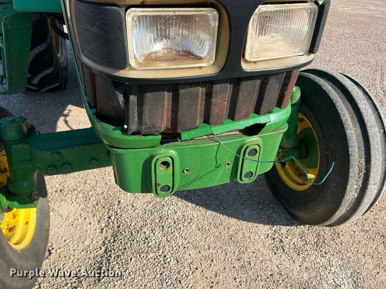 image for item DN3043 2009 John Deere 6330  tractor