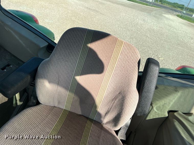 image for item DN3043 2009 John Deere 6330  tractor